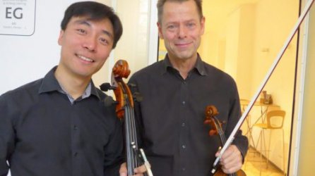 Bonian Tian und Torsten Janicke beim Kammerkonzert des Gürzenichorchesters in der Kölner Flora